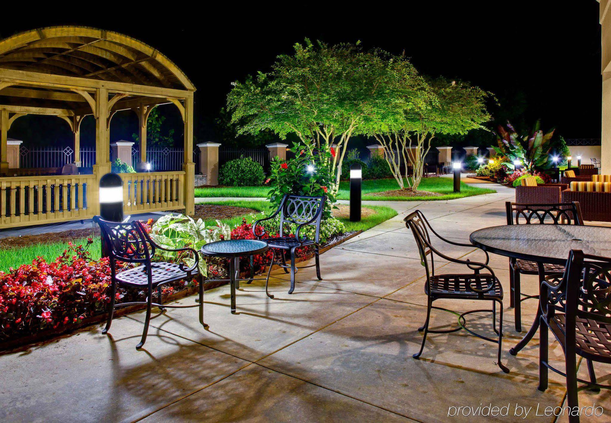 מלון Courtyard Highpoint מראה חיצוני תמונה