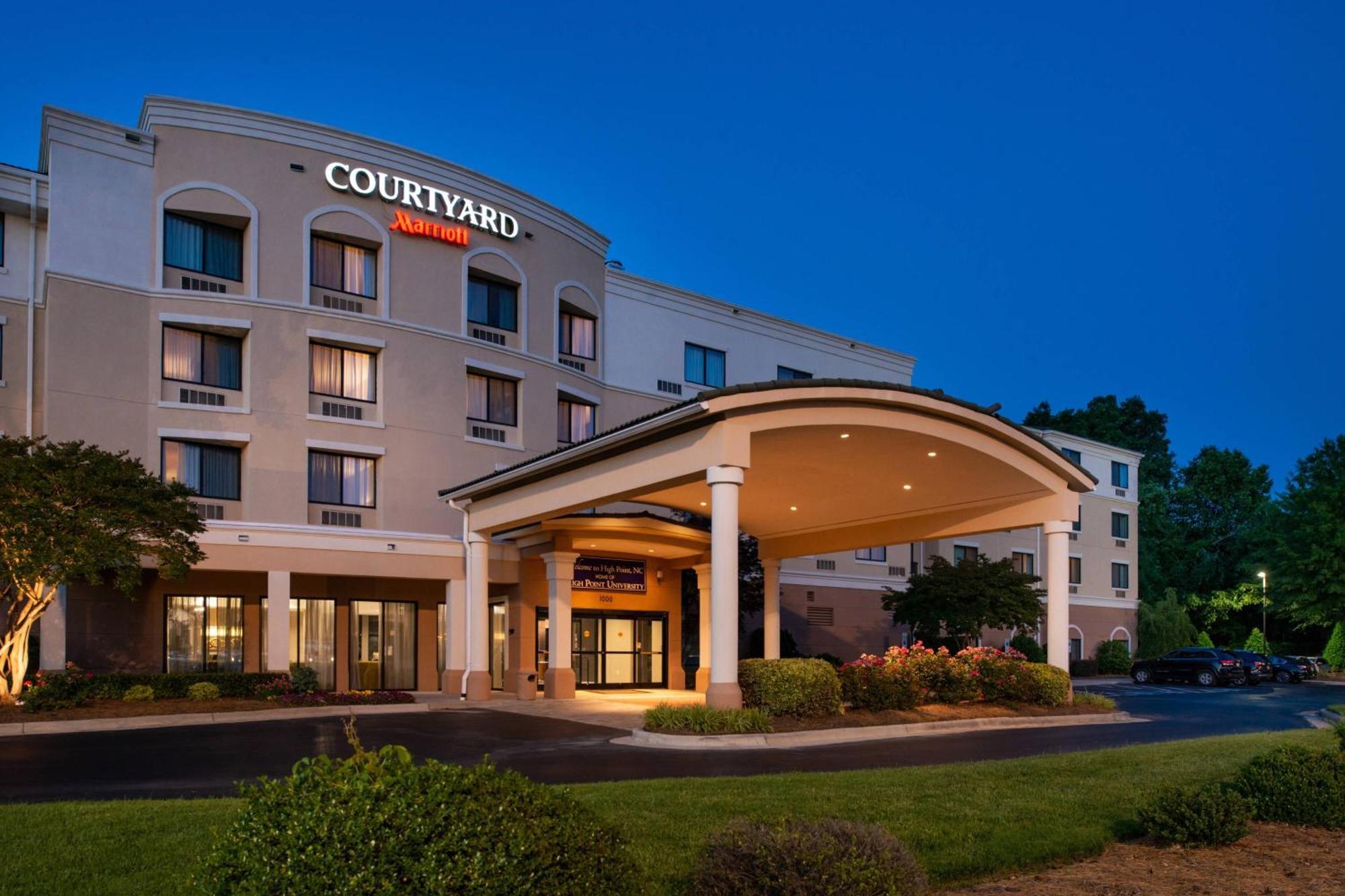 מלון Courtyard Highpoint מראה חיצוני תמונה